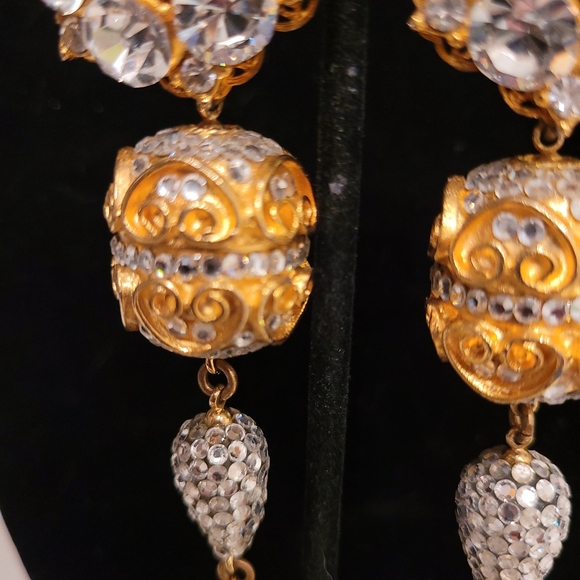 Art Deco Dangle Earrings - Picture 4 of 7